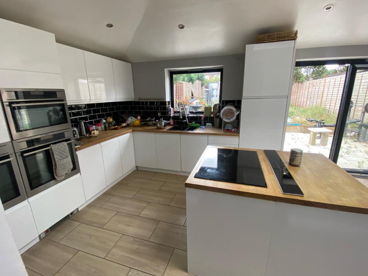 إلثام Large House Close To Greenwich المظهر الخارجي الصورة