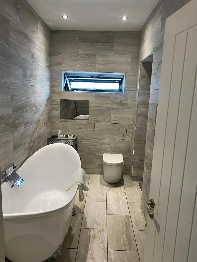 إلثام Large House Close To Greenwich المظهر الخارجي الصورة