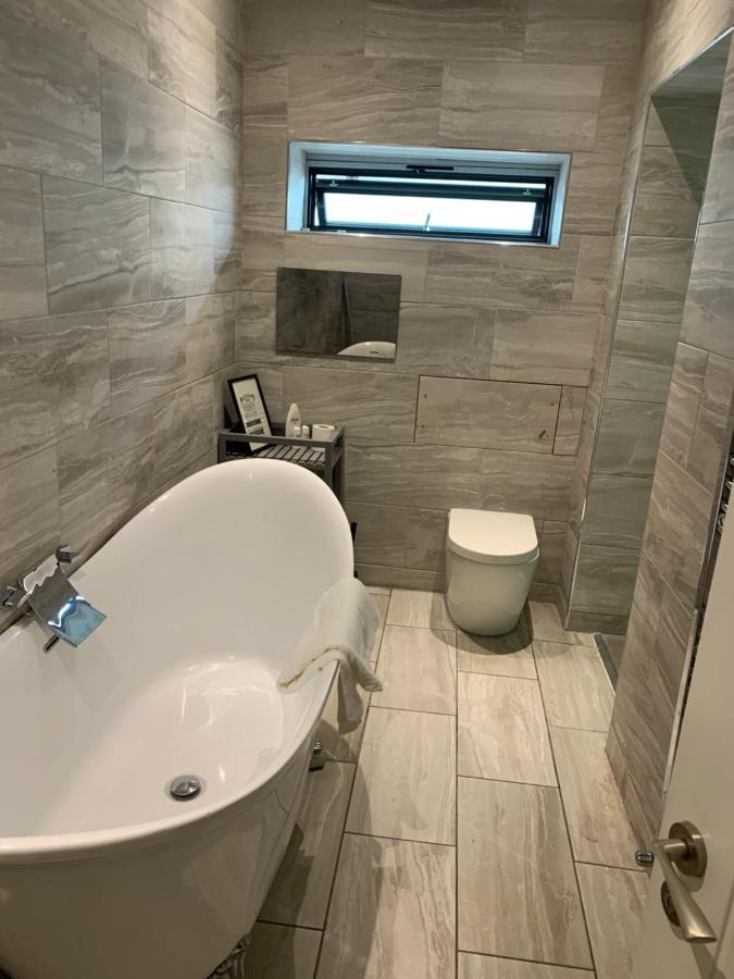 إلثام Large House Close To Greenwich المظهر الخارجي الصورة