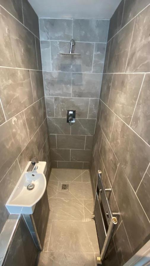 إلثام Large House Close To Greenwich المظهر الخارجي الصورة