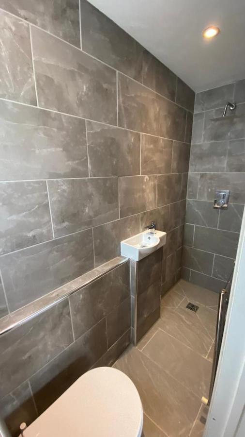 إلثام Large House Close To Greenwich المظهر الخارجي الصورة
