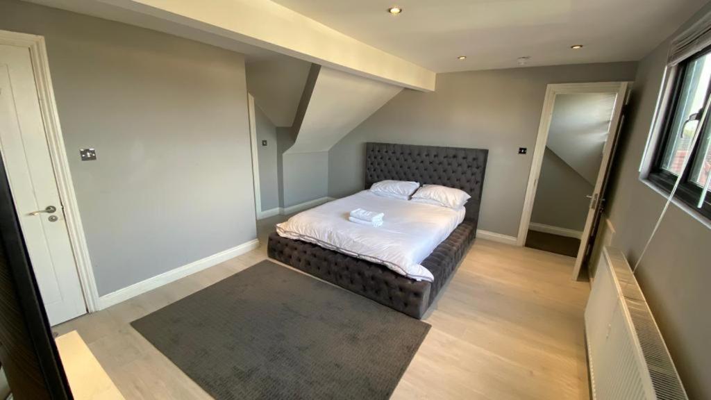 إلثام Large House Close To Greenwich المظهر الخارجي الصورة