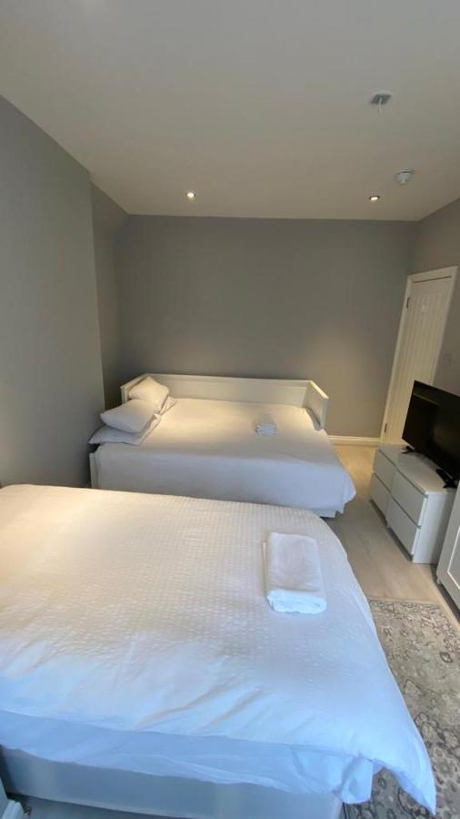 إلثام Large House Close To Greenwich المظهر الخارجي الصورة