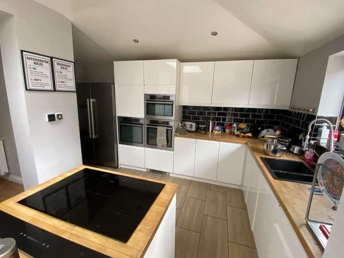 إلثام Large House Close To Greenwich المظهر الخارجي الصورة