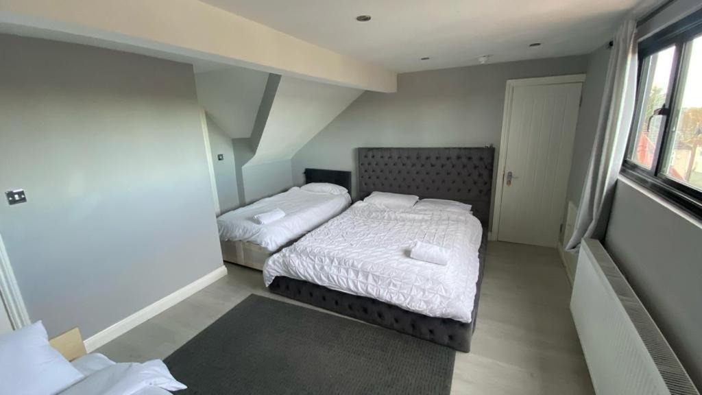 إلثام Large House Close To Greenwich المظهر الخارجي الصورة